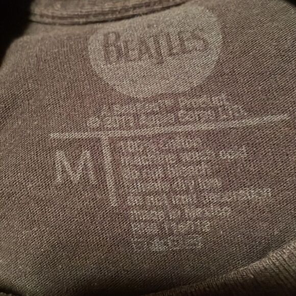 Beatles T-shirt size M from Cirque de Soleil LOVE Show @Mirage Las Vegas - Picture 3 of 8
